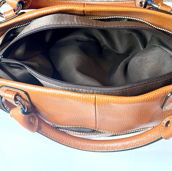 Kattee Brown Leather Purse - Picture 15 of 16